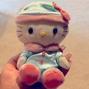 Rare - 03’/76’ Hello Kitty 6” winter pajama plush